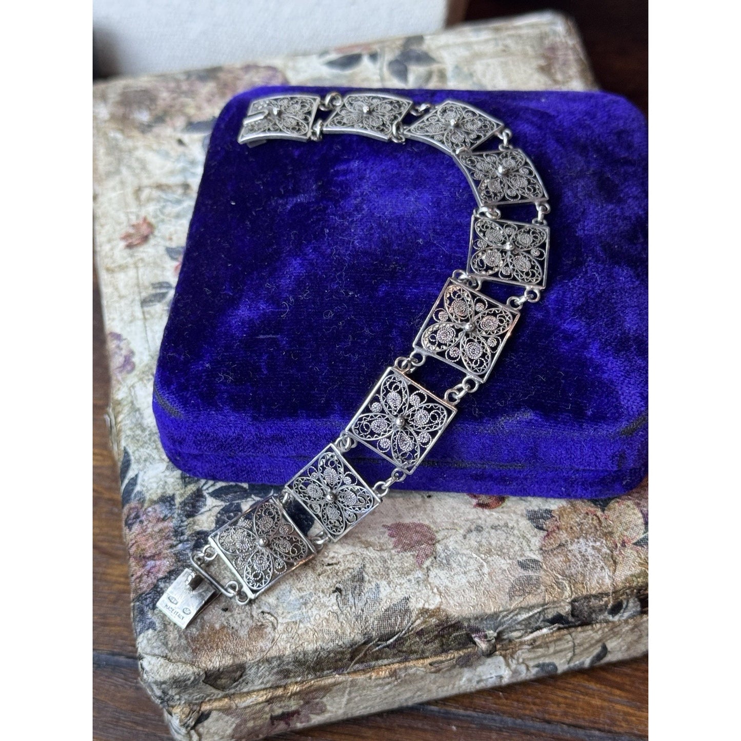 800 Silver Bracelet Filigree 6.75” Floral Link Made Italy VINTAGE