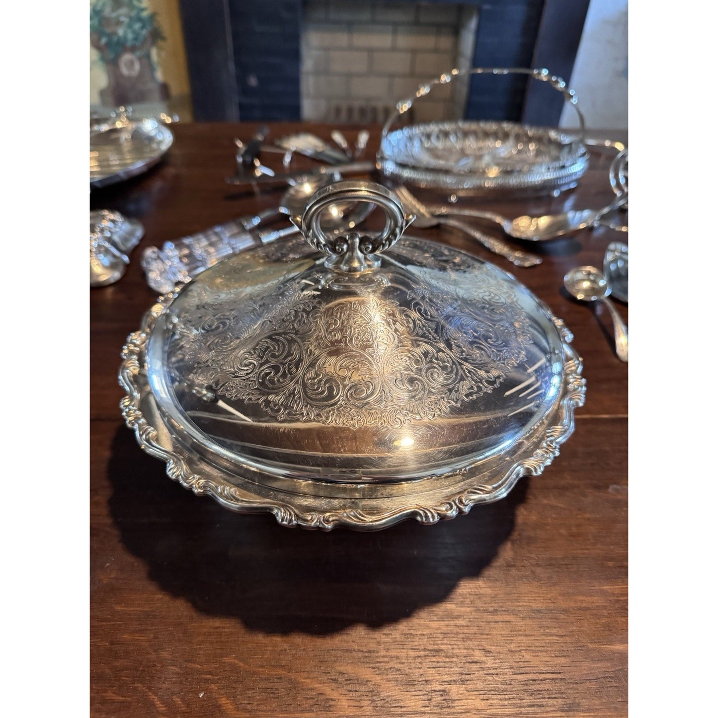 Silverplate Footed Bowl WM Rogers Covered Serving Dish Pyrex 1.5 Qt VINTAGE