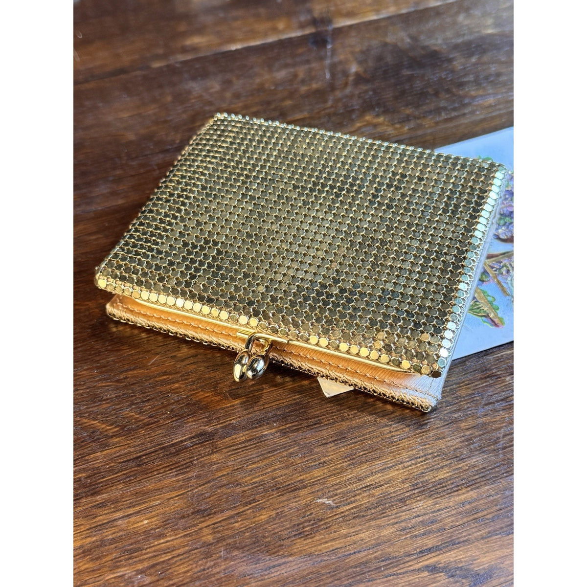 Goldtone Mesh Coin Purse Wallet Kiss Lock Peach Satin Lining 4.25” x 3.5”