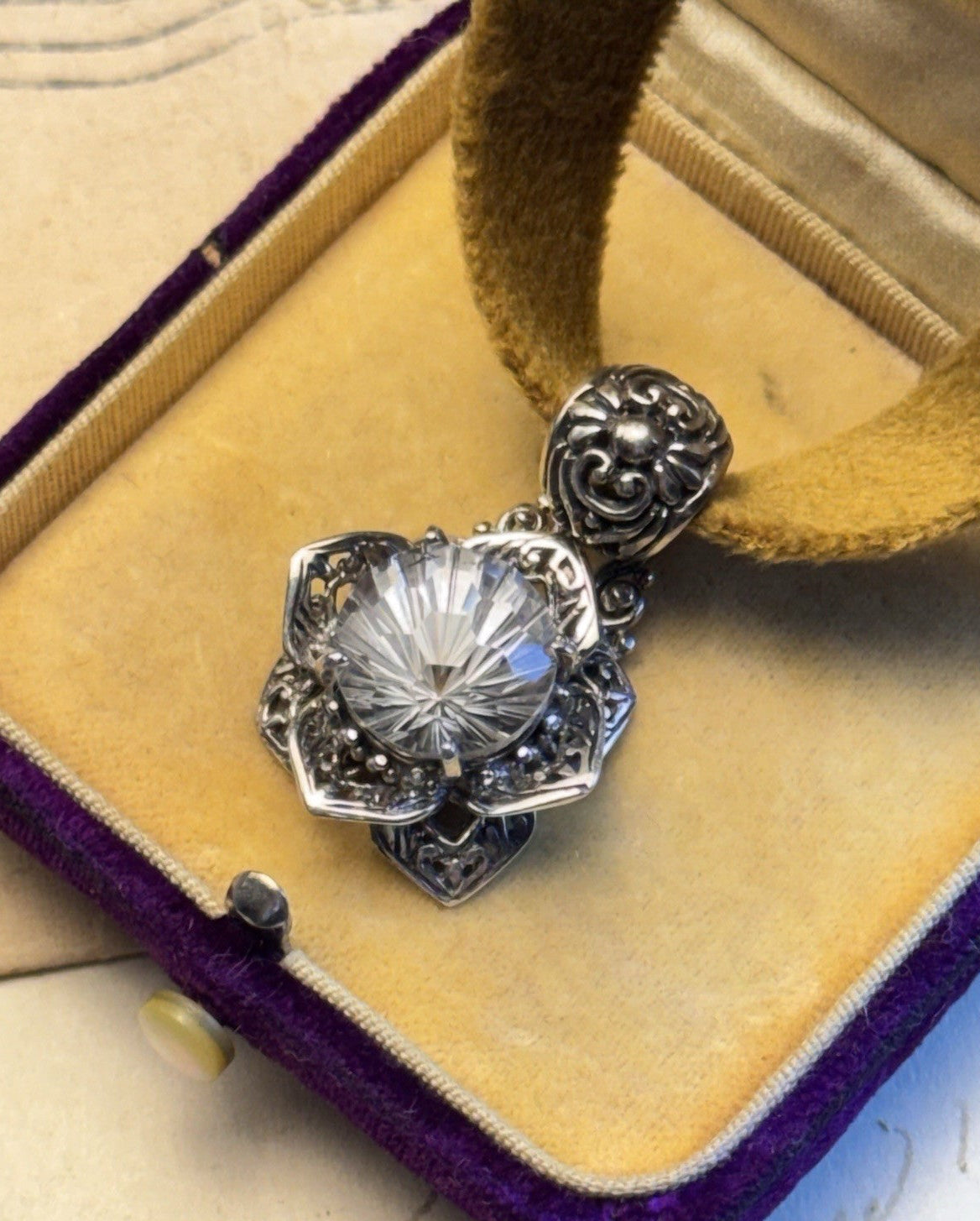 SARDA Sterling Silver 925 Floral Pendant Clear Faceted Stone Velvet Ribbon 1.5”