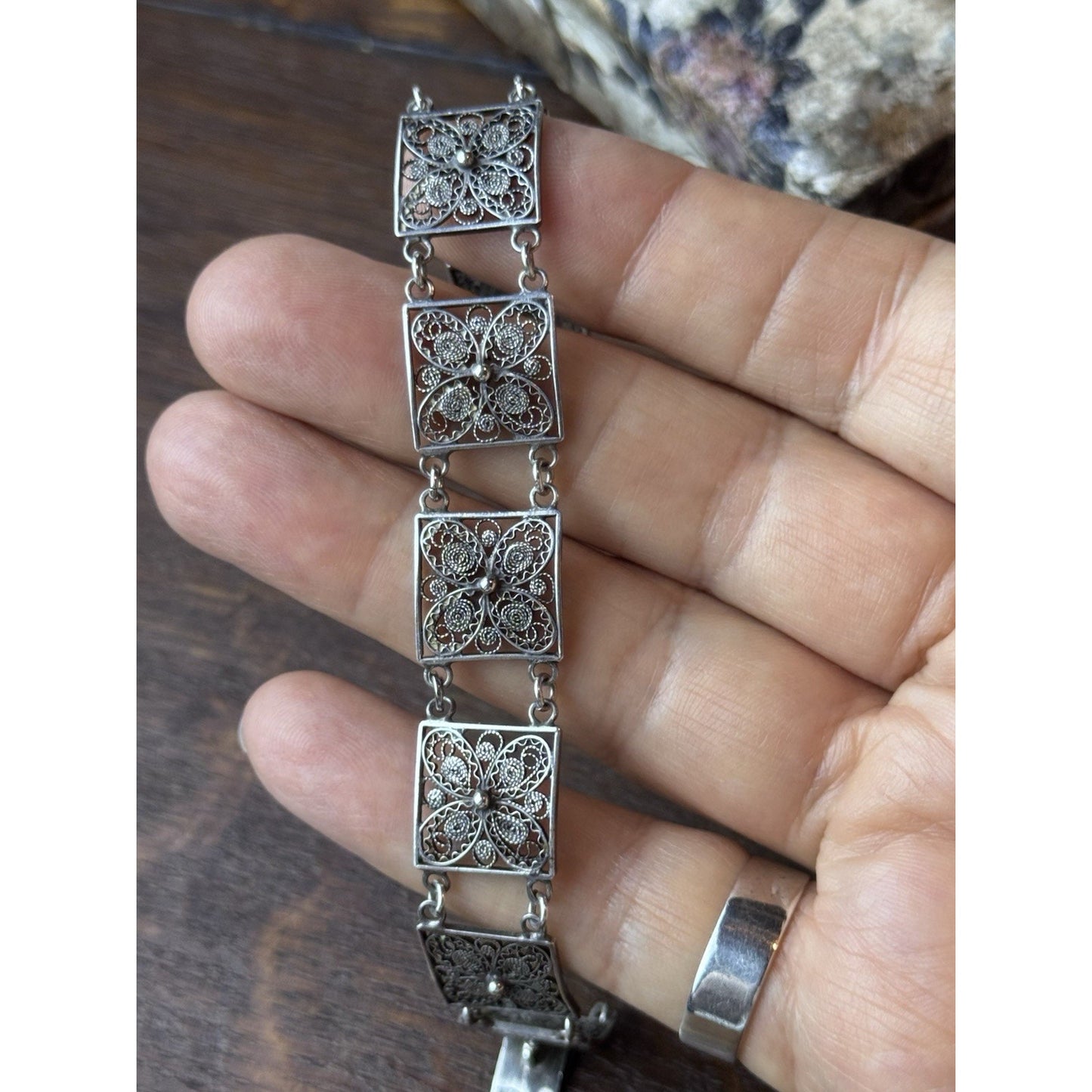 800 Silver Bracelet Filigree 6.75” Floral Link Made Italy VINTAGE