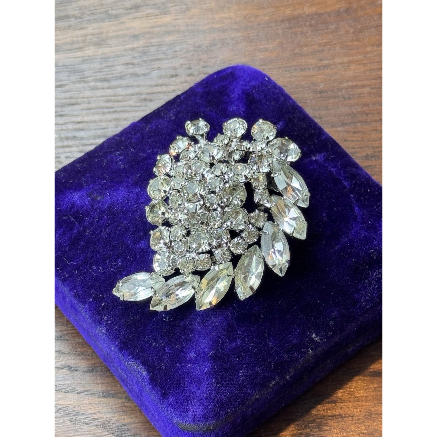 Vintage Brooch Clear Rhinestone Spray Silvertone 2.5” x 1.75”