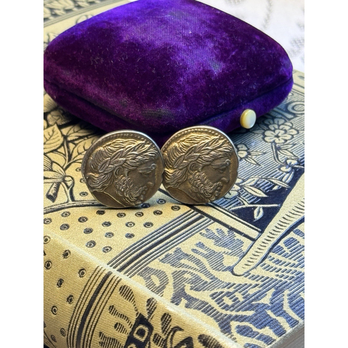 800 Silver Cufflinks Zeus Coin Gold Wash Greek Mythology Round Vintage .87” Pair