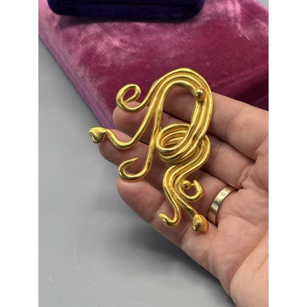 Vintage Brooch Il Était Une Fois Paris Goldtone Abstract Statement 3” x 3”