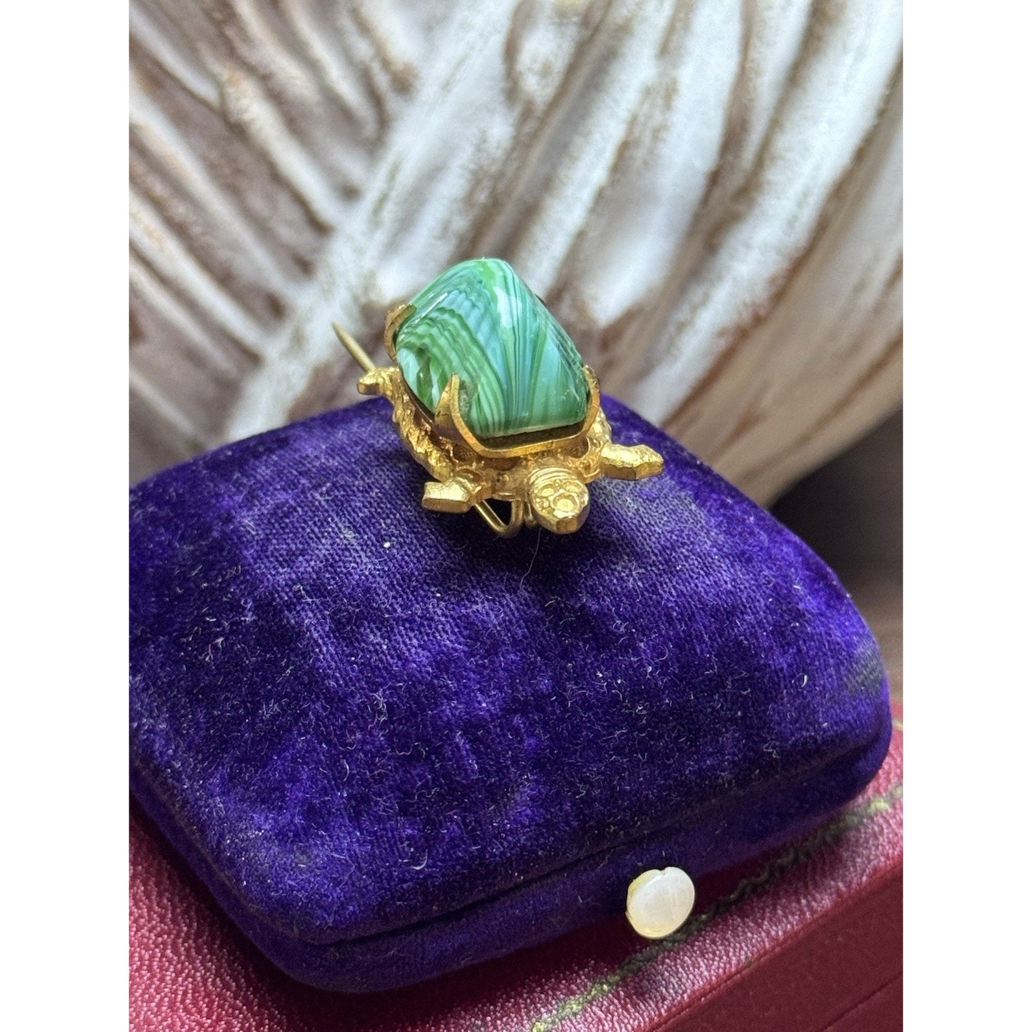 Vintage Turtle Stick Pin Green Marbled Glass Goldtone Double Prong Figural