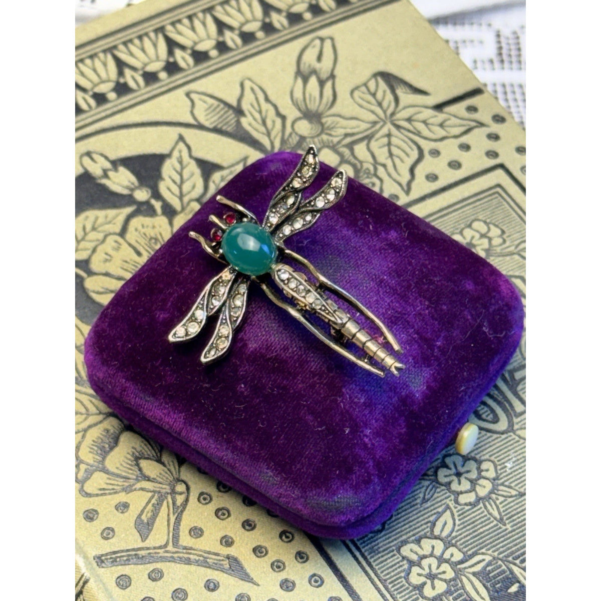 Dragonfly Brooch ART Signed Green Cabochon Rhinestone Goldtone Vintage Pin 1.75”