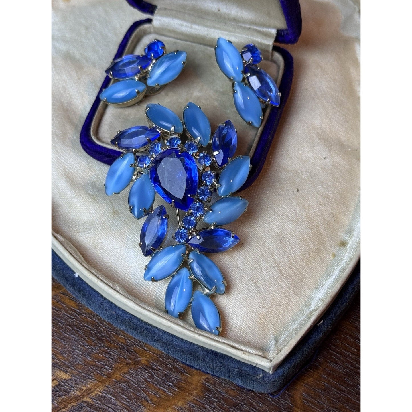 Vintage Blue Rhinestone Brooch Earrings Set Thermoset Navette Clip On