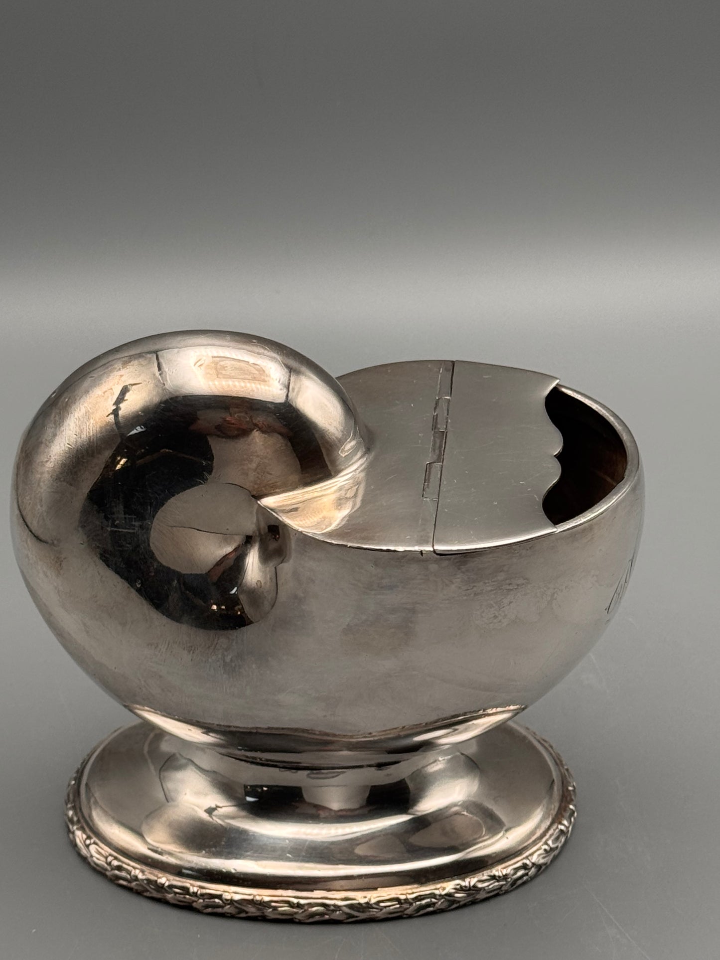 VINTAGE Nautilus Spoon Warmer SPOONER Silverplate Victorian Style Monogram DLM