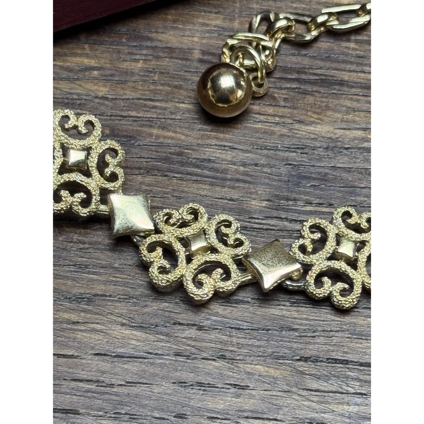 Vintage Avon Precious Pretenders Gold Tone Filigree Lace Choker Necklace 16”
