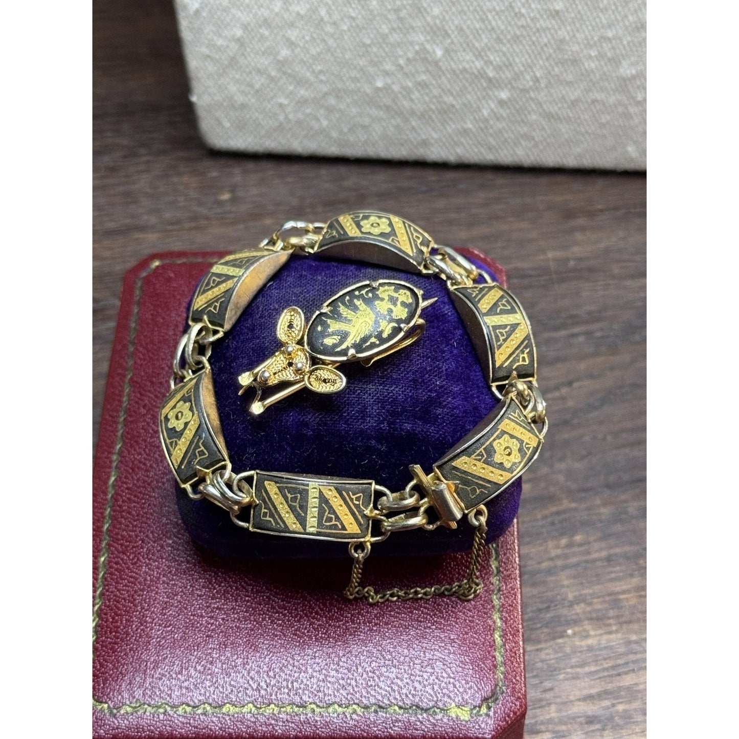 Vintage Damascene Bracelet 6.5” Black Goldtone Link Bracelet Mouse Brooch Set