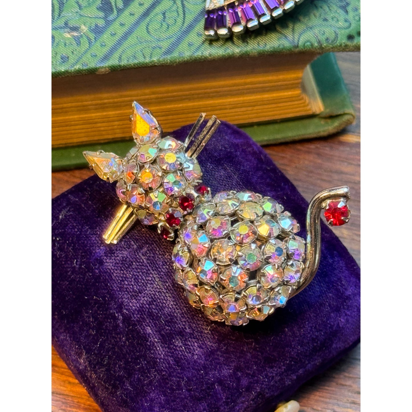 Vintage WARNER Cat Brooch AB Rhinestone Red Eyes Silvertone Figural 1.75'