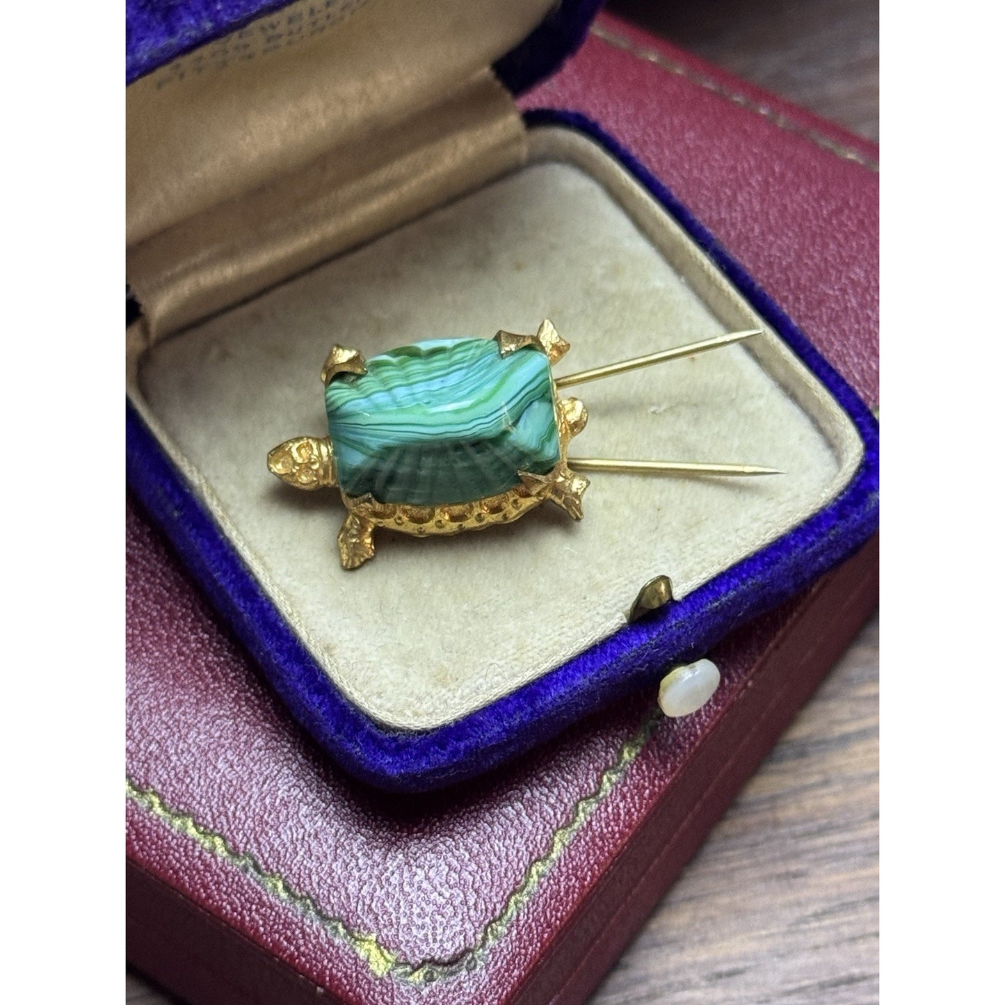 Vintage Turtle Stick Pin Green Marbled Glass Goldtone Double Prong Figural