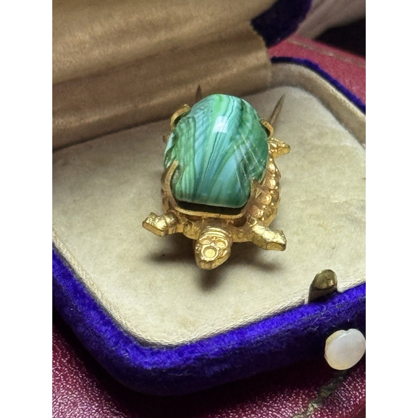 Vintage Turtle Stick Pin Green Marbled Glass Goldtone Double Prong Figural