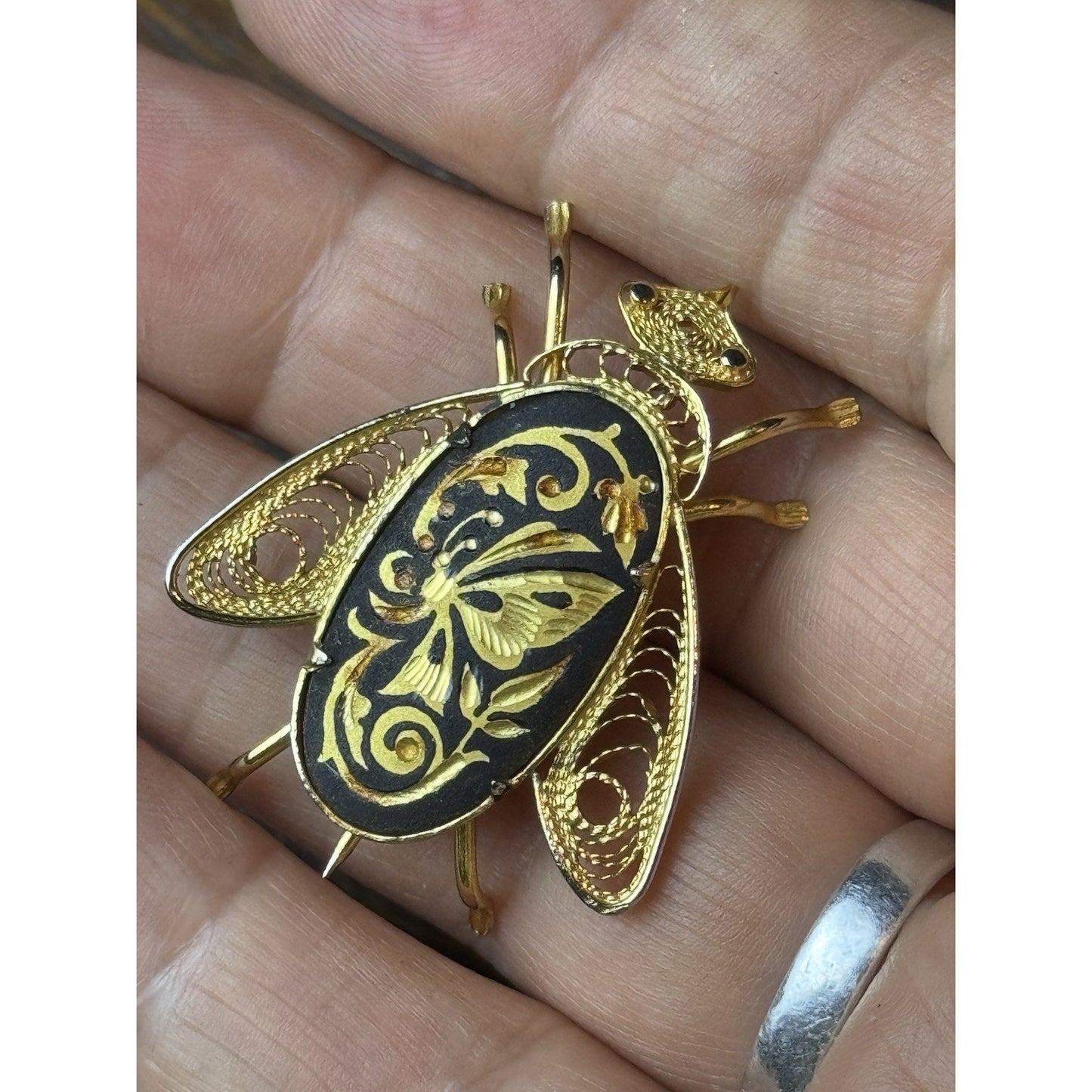 Spanish Damascene Bee Brooch Gold Inlay Black Toledo Insect Pin