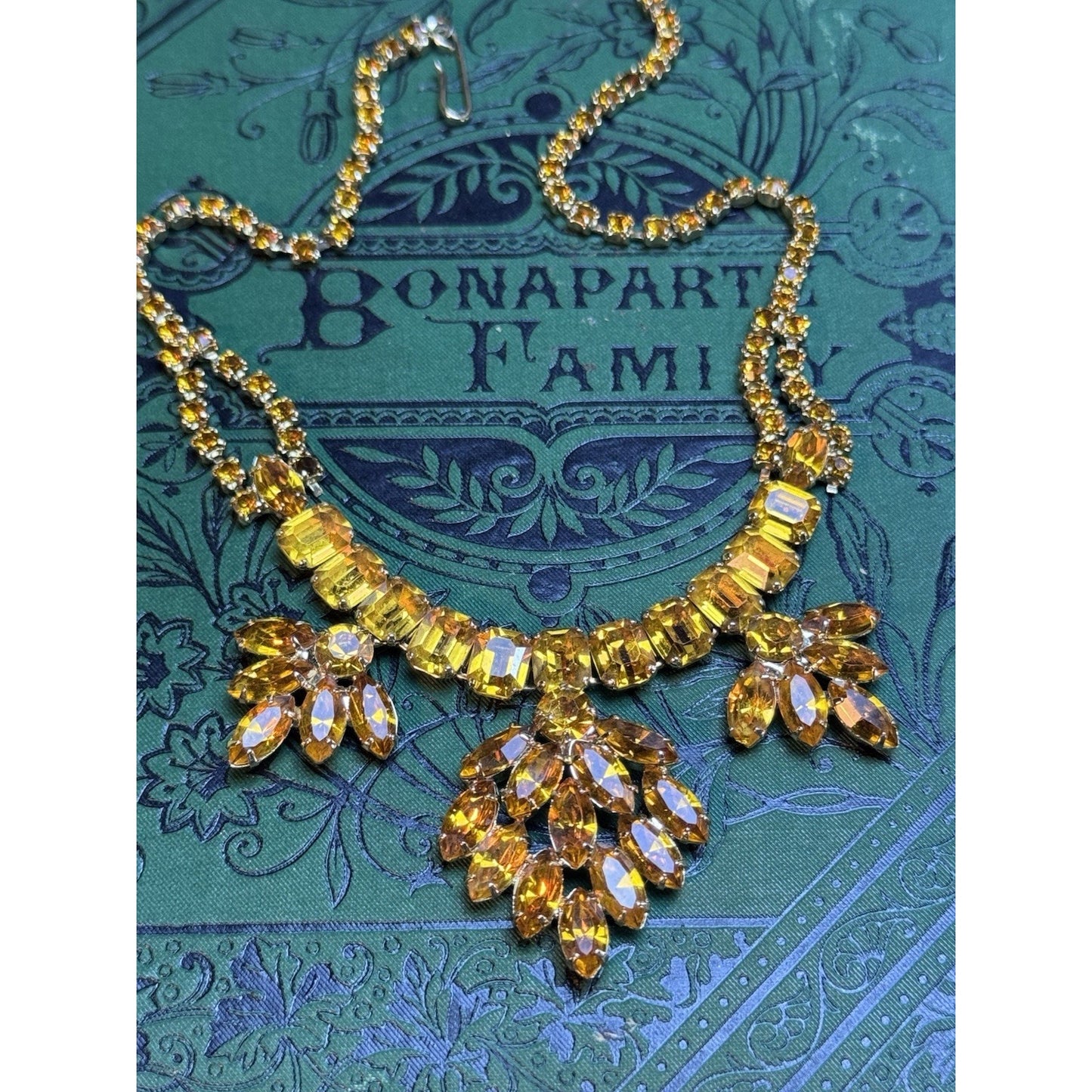 Vintage Necklace Golden Tone Rhinestone Statement Bib Goldtone 14.5”