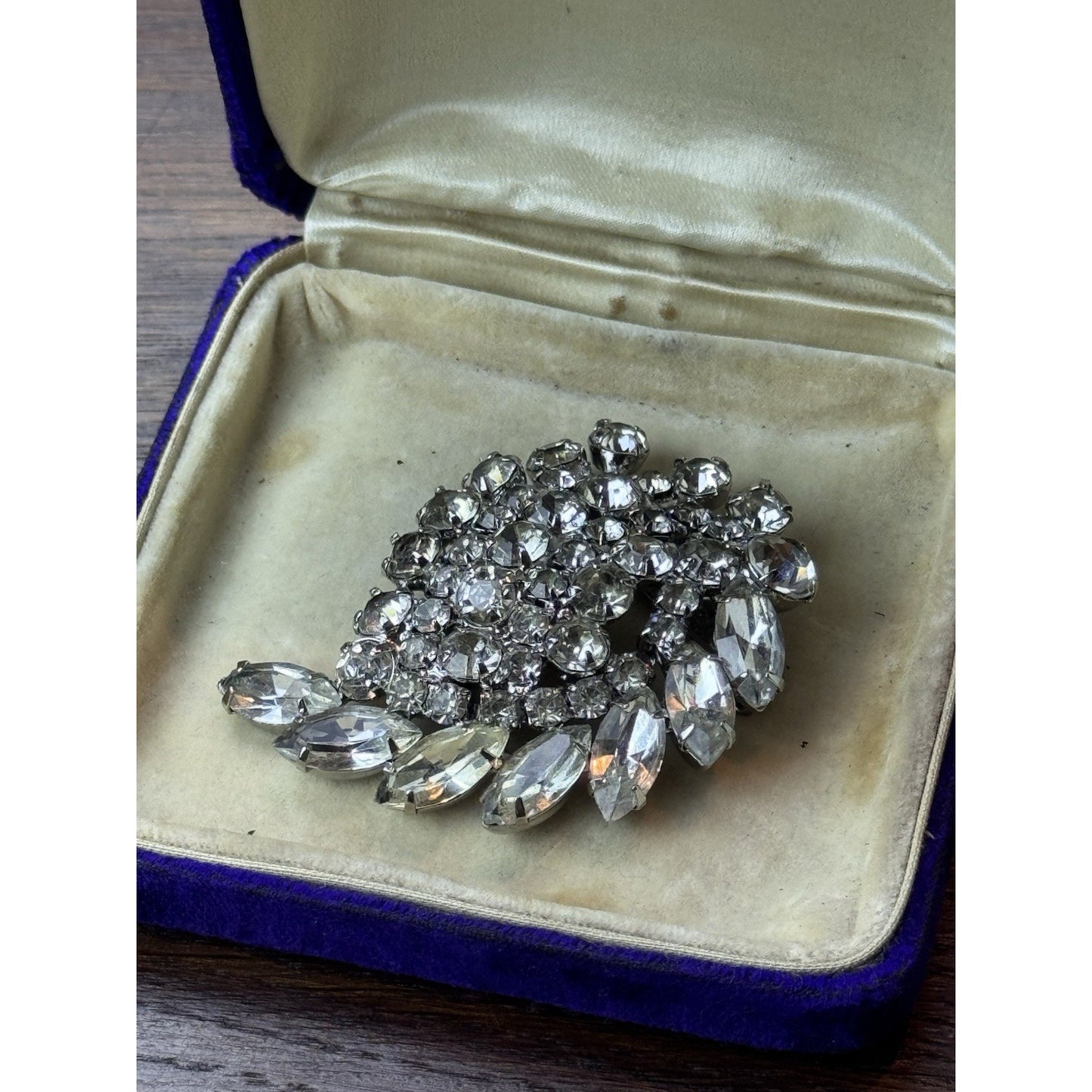 Vintage Brooch Clear Rhinestone Spray Silvertone 2.5” x 1.75”