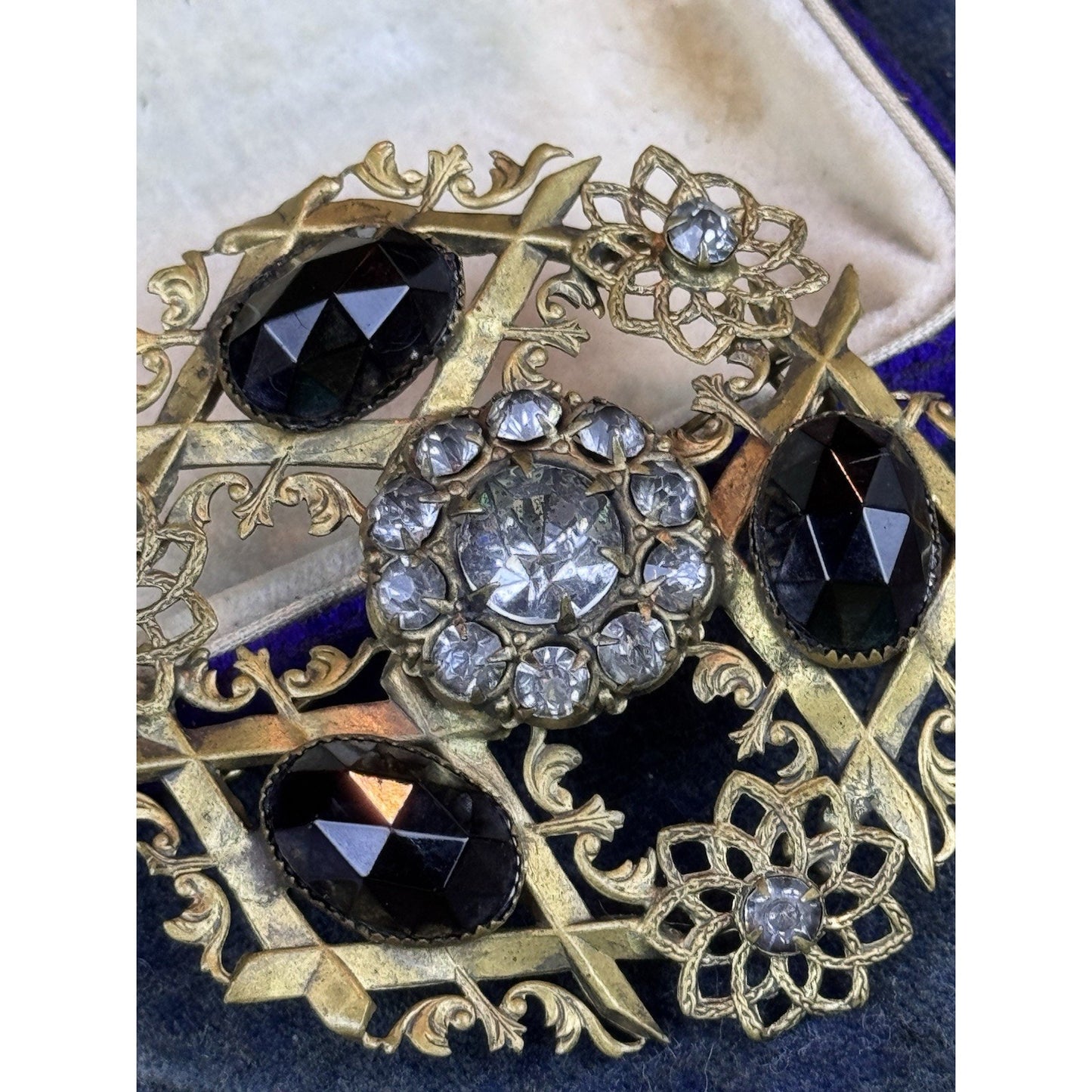 Antique Filigree Brooch Rhinestone Black Glass Floral Goldtone Large 2.5”