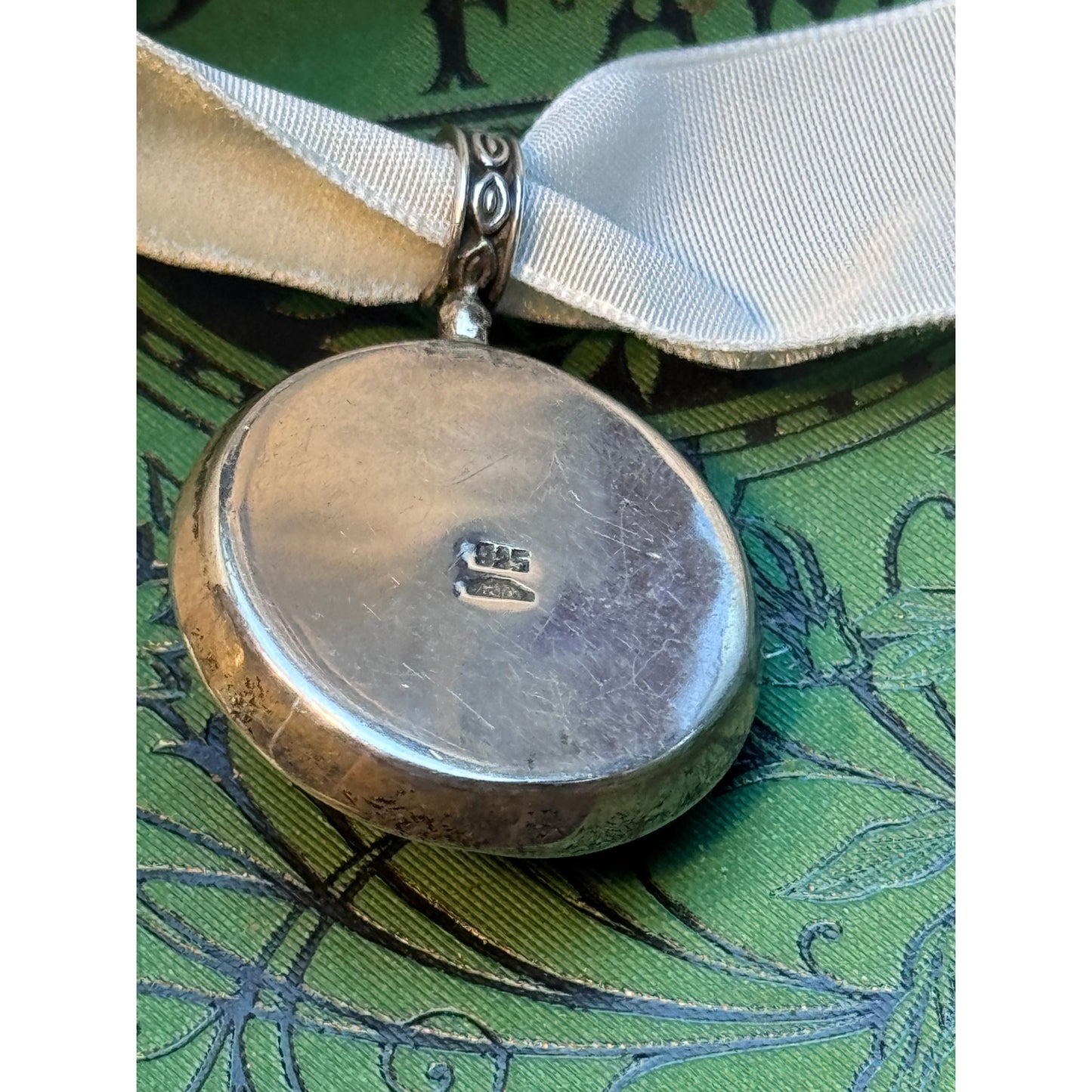 Sterling Silver Onyx Pendant Round Scrollwork Velvet Ribbon