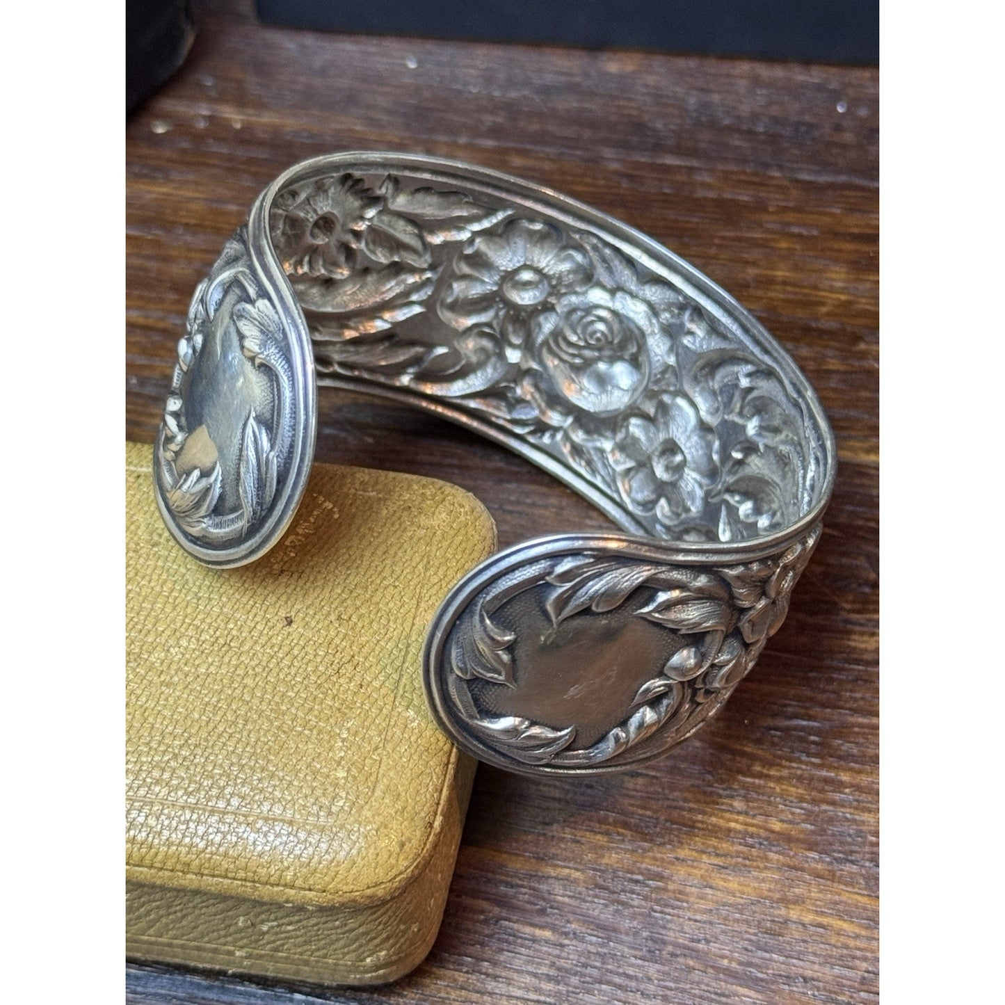 Vintage S Kirk & Son Sterling Repoussé Floral Cuff Bracelet 19F Fits 6.75”