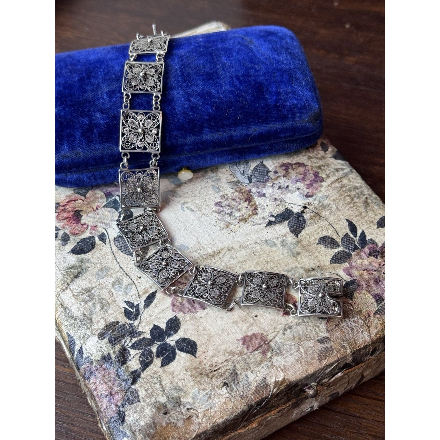 800 Silver Bracelet Filigree 6.75” Floral Link Made Italy VINTAGE