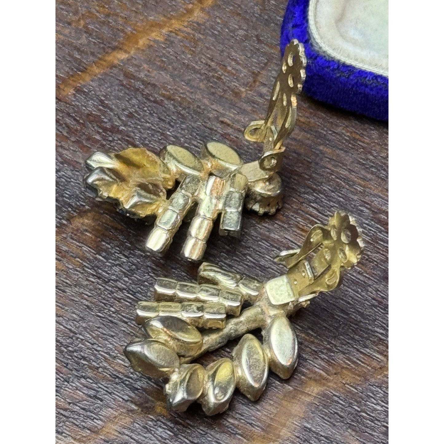 Vintage Earrings Aurora Borealis Blue Green Rhinestone Clip On Goldtone