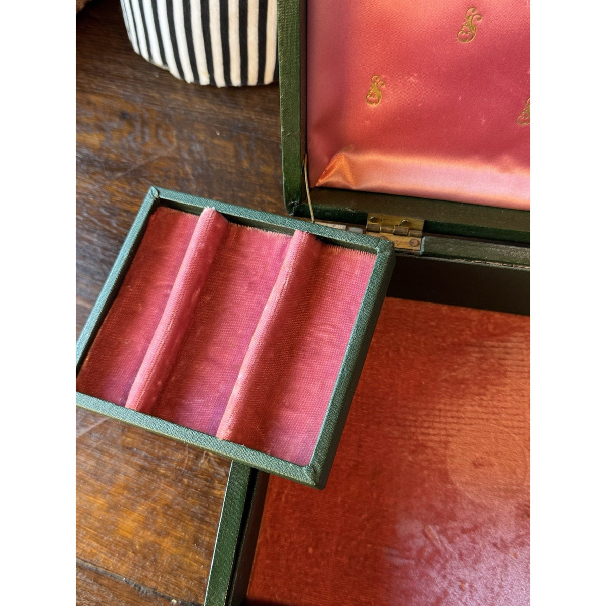 Vintage Green Jewelry Box Gold Scrollwork Pink Velvet Swing Trays 10.25”