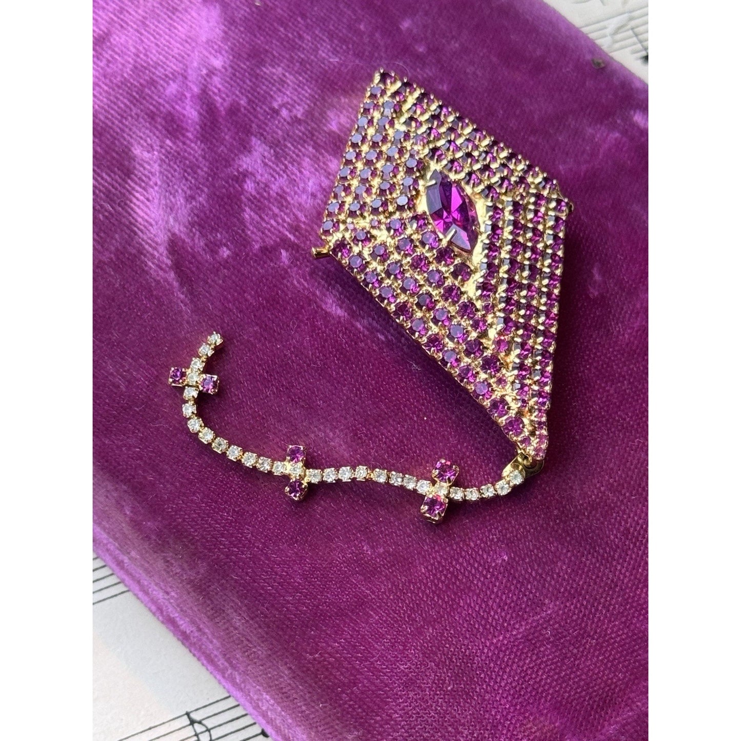Vintage Kite Brooch BAUER Pink Rhinestone Goldtone Dangle 2.75” x 1.5”