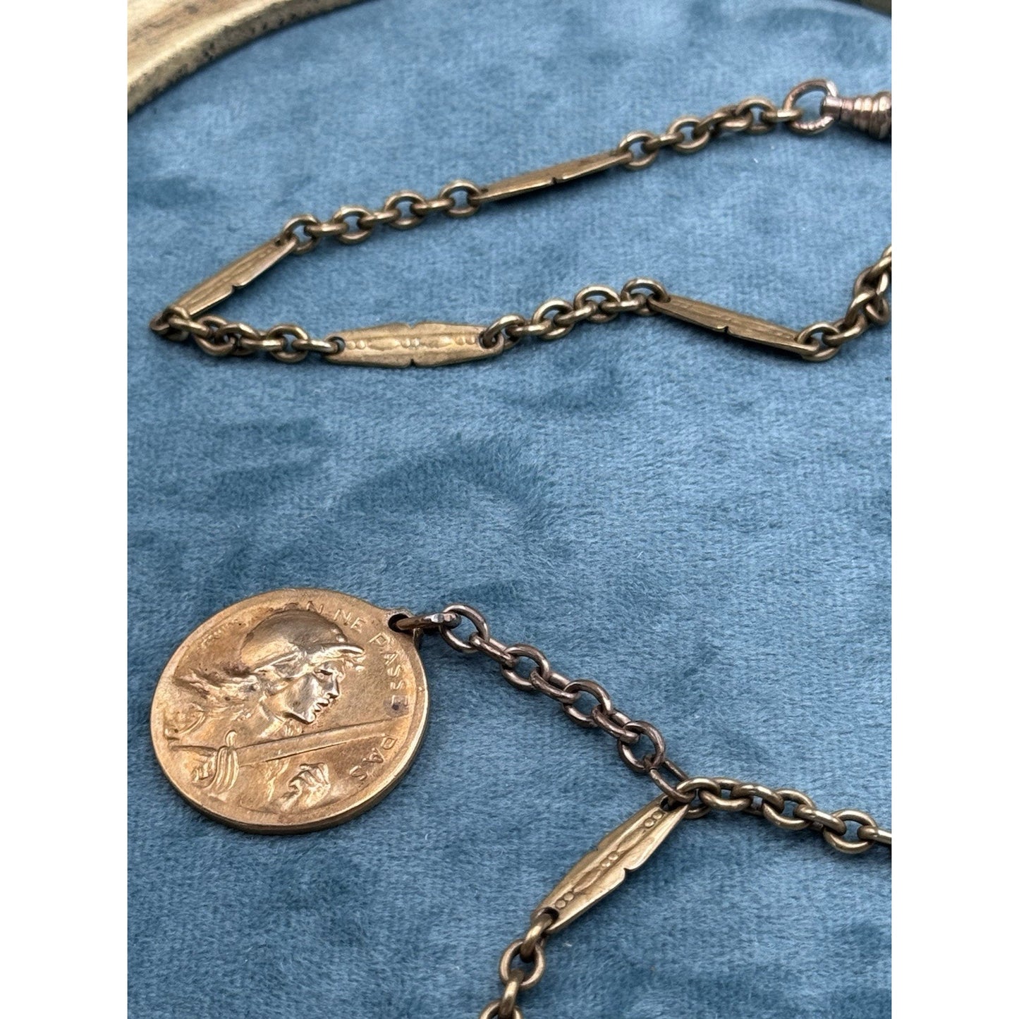 Antique Pocket Watch Chain Verdun Medal WWI 1916 France Exonumia T Bar 14.5”