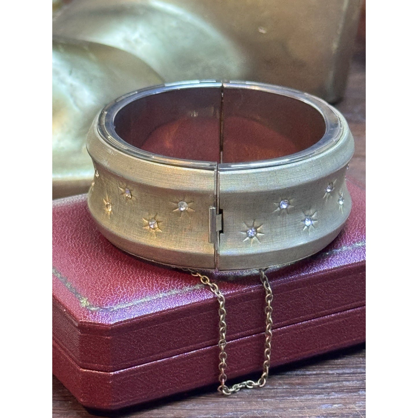 Vintage Schrager Rhinestone Hinged Bangle Bracelet Goldtone Safety Chain 6.5”