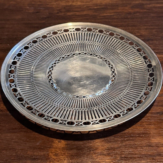 Silverplate Cake Plate Pierced Petit Fours Serving Plate Meriden 10” Vintage