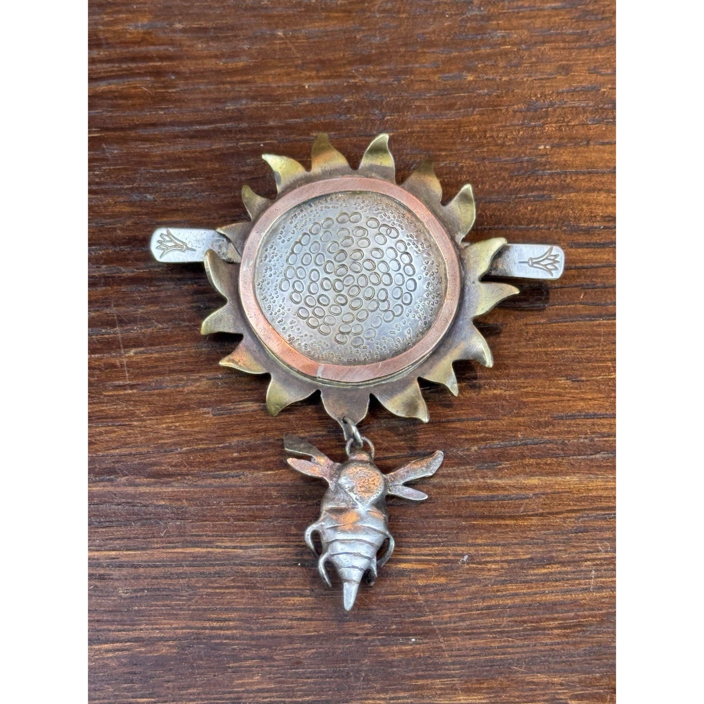 Vintage Bee Brooch Cindy Hardey 1994 Sunflower Mixed Metal Artisan 2.5” x 2”