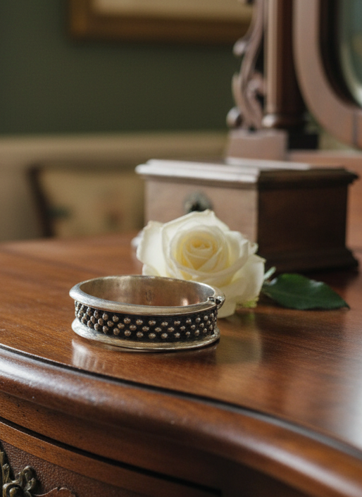 Sterling Hinged Bangle Mexico Signed Large Beaded TH-90 68.8g Circa 7.5”