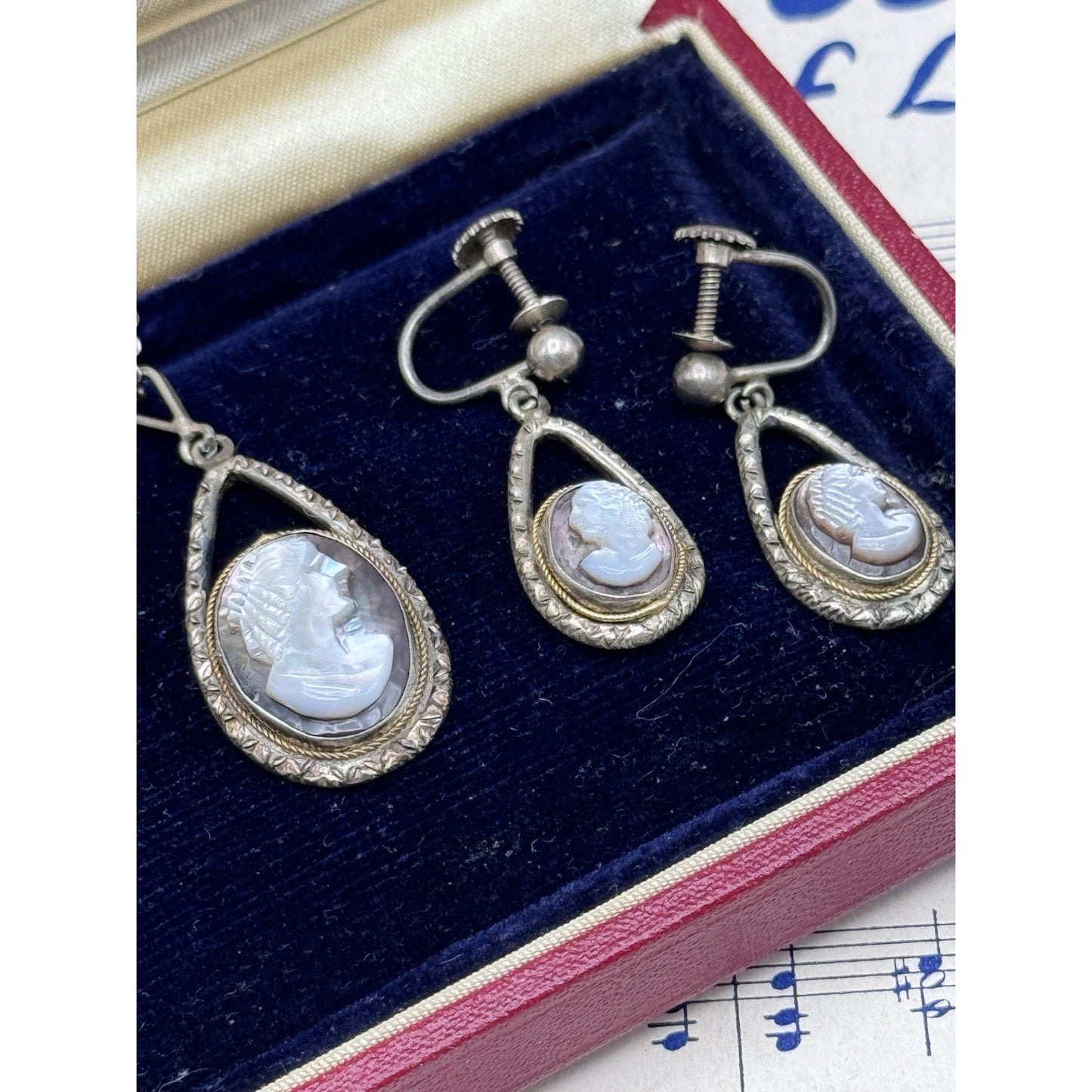 VINTAGE Cameo Parure 800 Silver Abalone MOP Bracelet Earrings Necklace