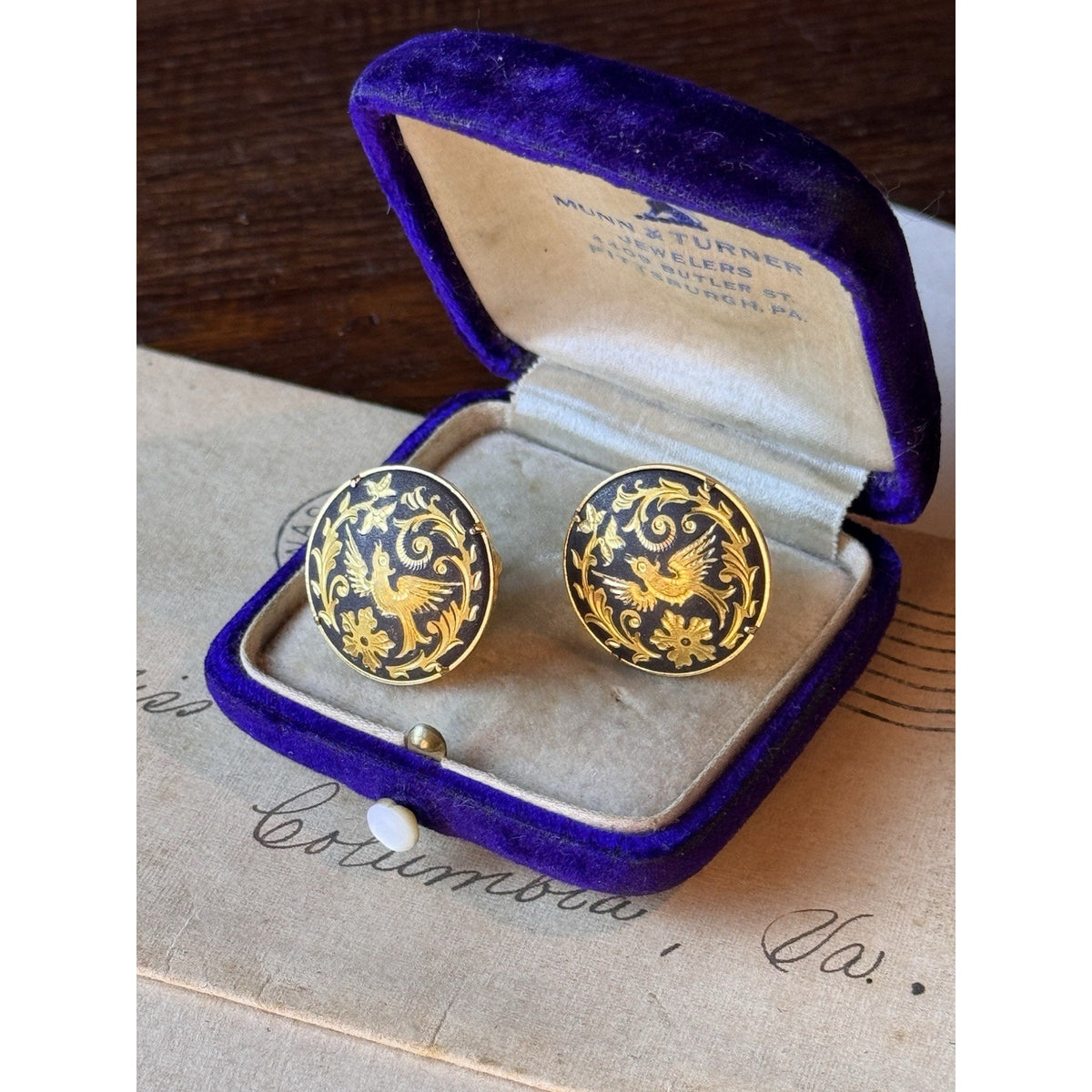 Spanish Damascene Clip On Earrings Round Bird Floral Black Goldtone .75”
