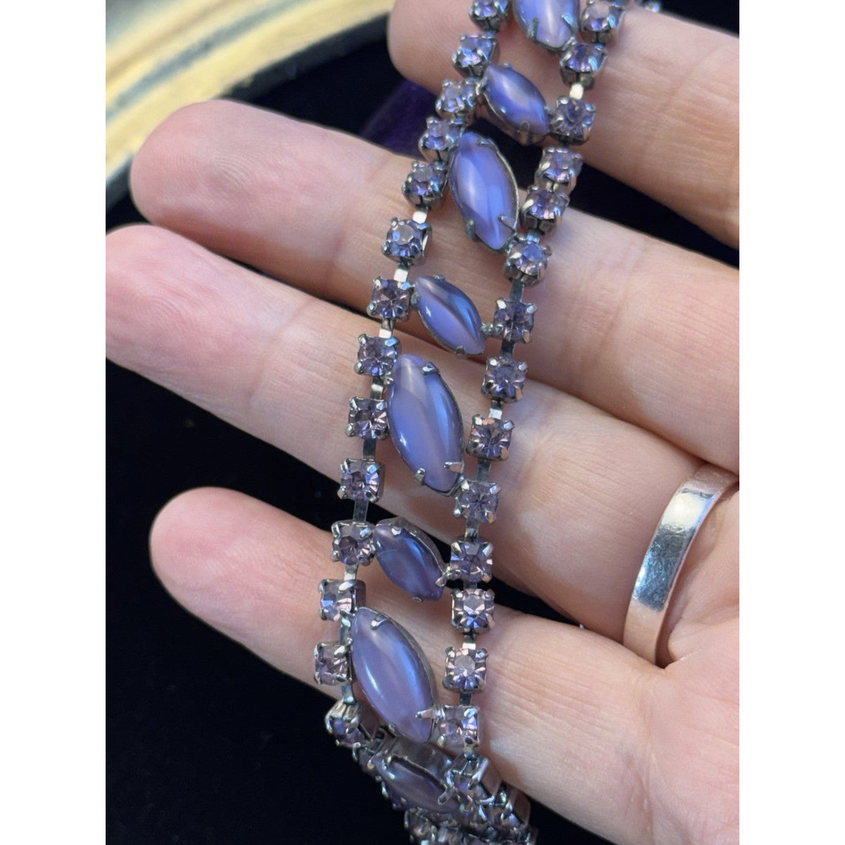 La Rel Bracelet Lavender Marquise Cabochon Purple Rhinestone Silvertone 7”