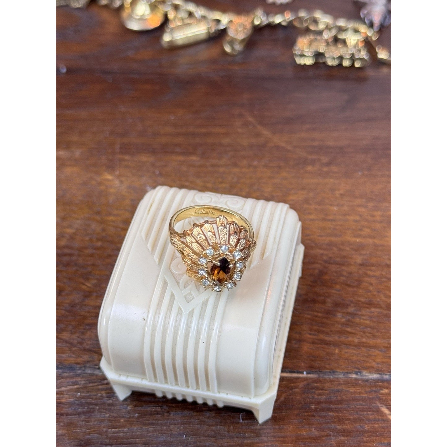 Cocktail Ring Size 8 Goldtone Brown Clear Rhinestone Statement Jewelry