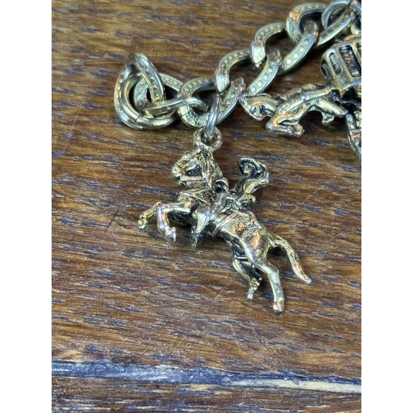 Vintage Goldtone USA Travel Charm Bracelet 7 Charms 6.75” Souvenir Jewelry