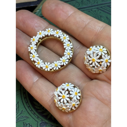Vintage Daisy Brooch Earrings Set White Enamel Goldtone Clip On Patented
