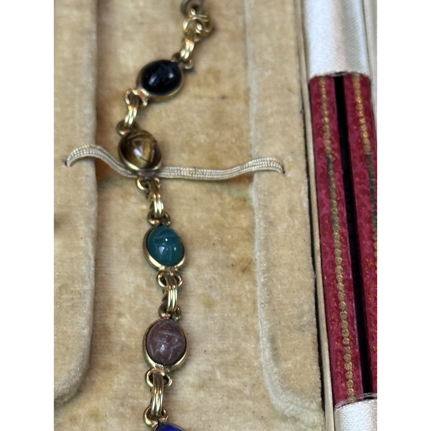 Vintage Gold Filled Scarab Bracelet Carved Stone Gemstone 7” Safety Chain