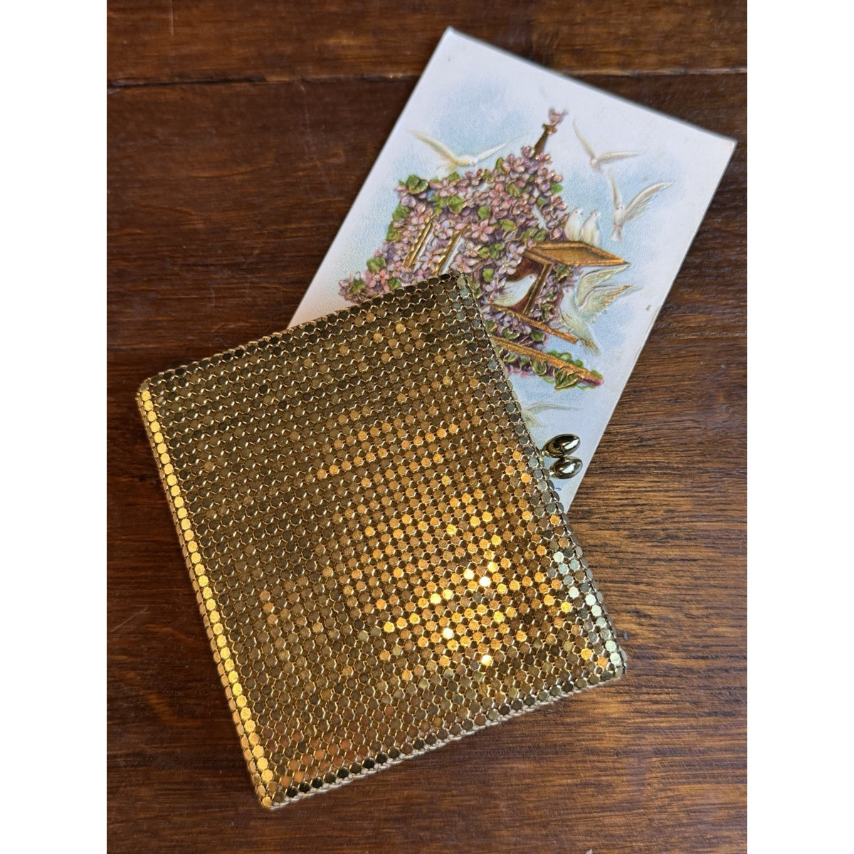 Goldtone Mesh Coin Purse Wallet Kiss Lock Peach Satin Lining 4.25” x 3.5”