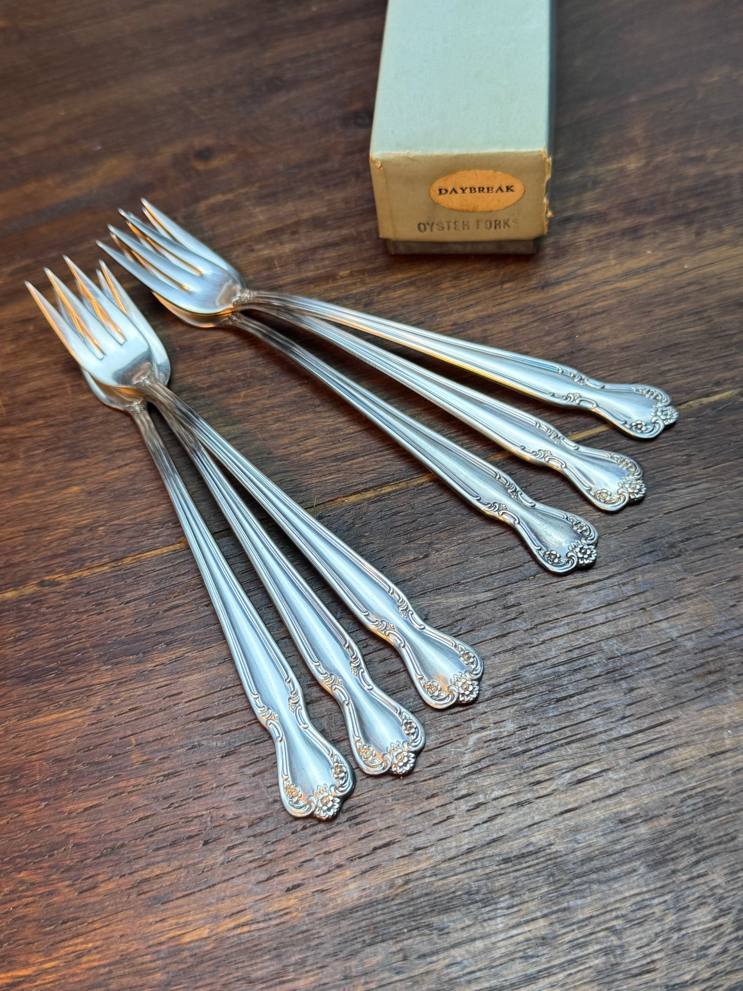 Oyster Forks Set 6 Silver Plate Daybreak Pattern Rogers Bros 5.5”
