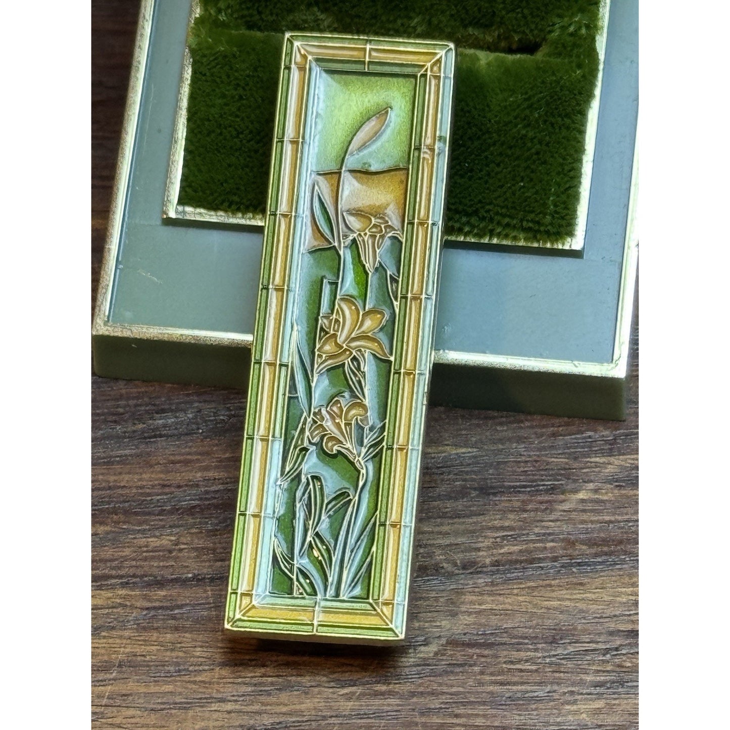 Mark Twain House Lilies Window Pin Enamel Stained Glass Replica Brooch 2.25”