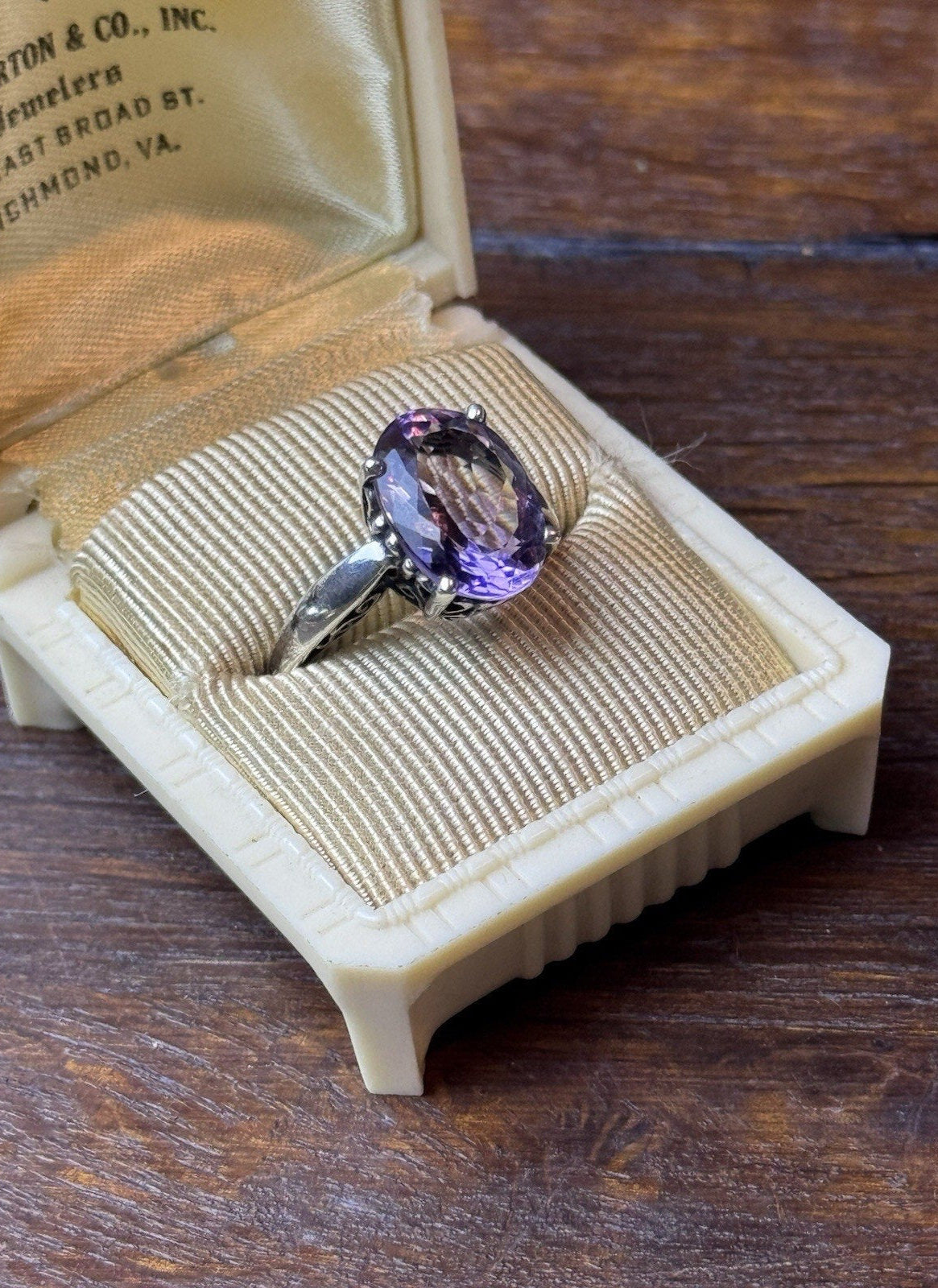 Sterling Silver Ring Purple Amethyst Size 7.5 Signed KABANA Estate Jewelry