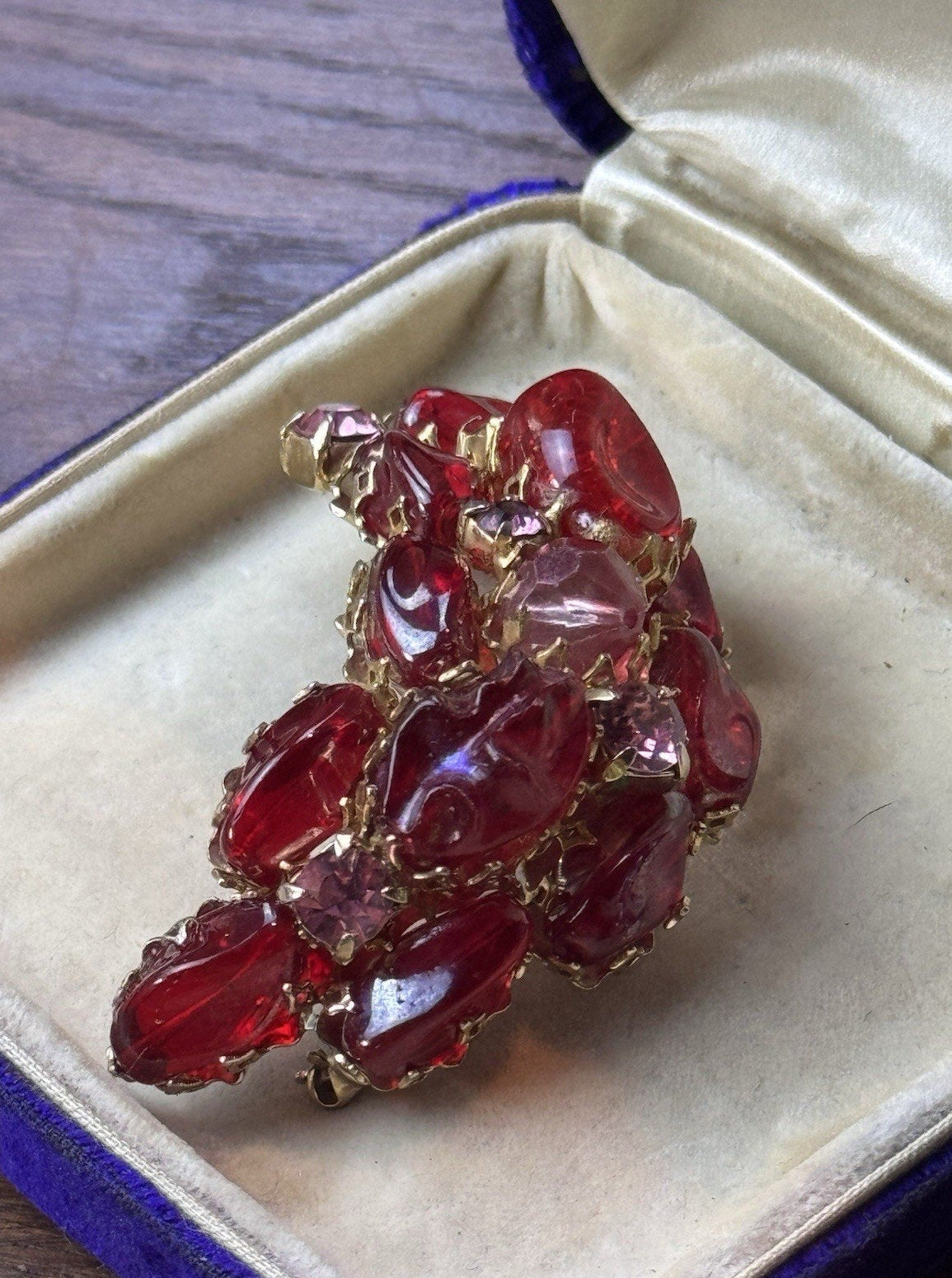 Vintage Brooch Red Lucite 2.25” Goldtone Crescent Cabochon Rhinestone Cluster