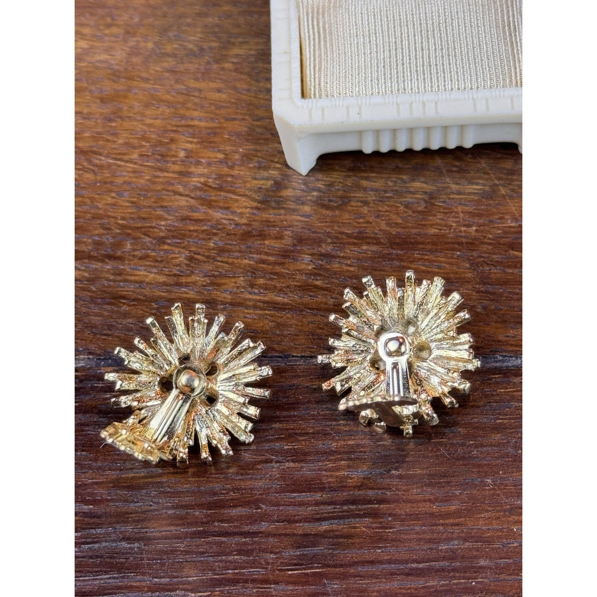 Vintage Clip Earrings Rhinestone Starburst Goldtone Green Brown .75”