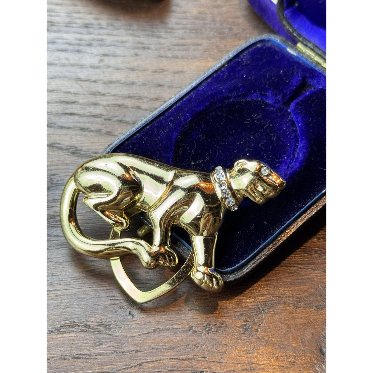 Vintage Panther “Cat” Scarf Clip Goldtone Rhinestone Collar 2.5” Figural