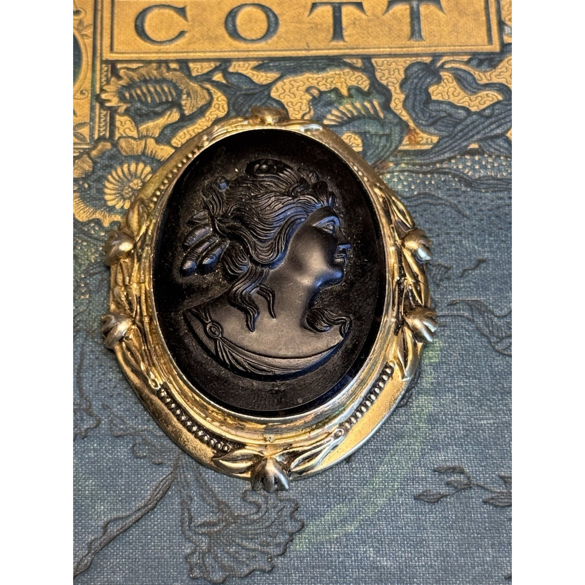 Cameo Brooch Black Glass Goldtone Floral Frame Victorian Style Vintage 2.5” x 2”