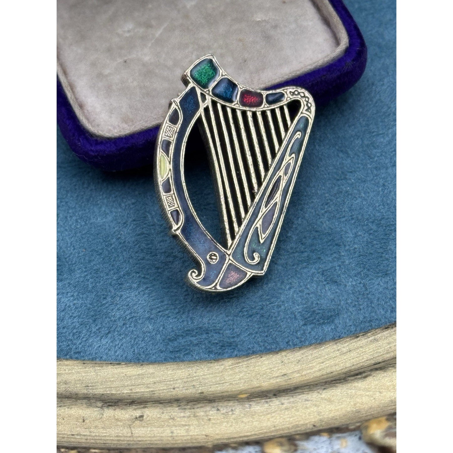 Vintage Irish Harp Brooch Enamel Goldtone Celtic Music Pin 1.5”