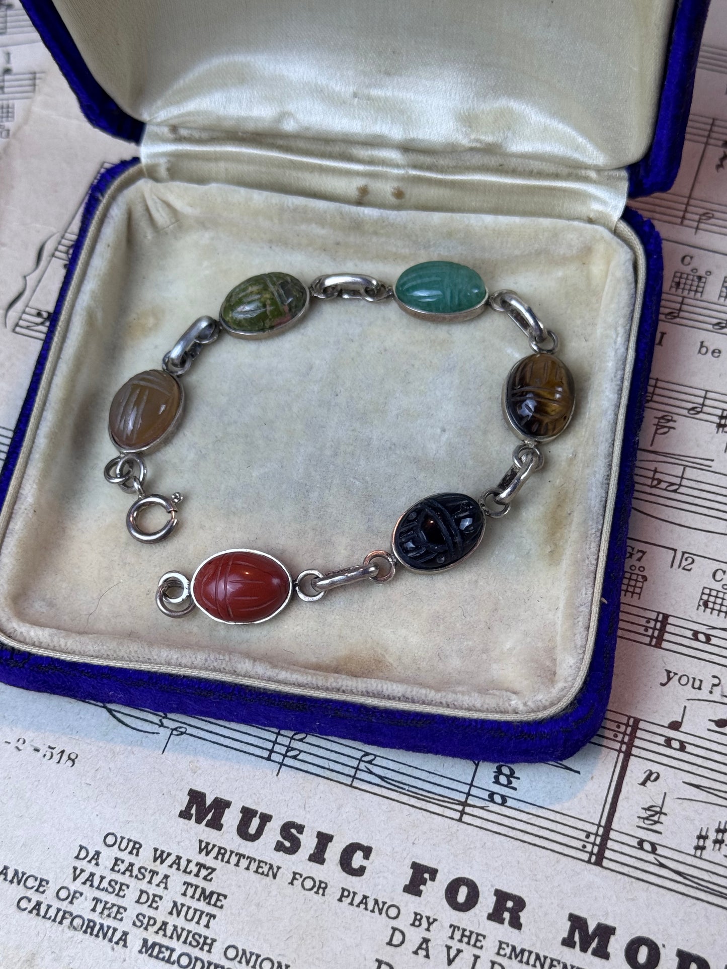 Vintage 925 Sterling Silver Scarab Bracelet Carved Stone 7” Egyptian Revival