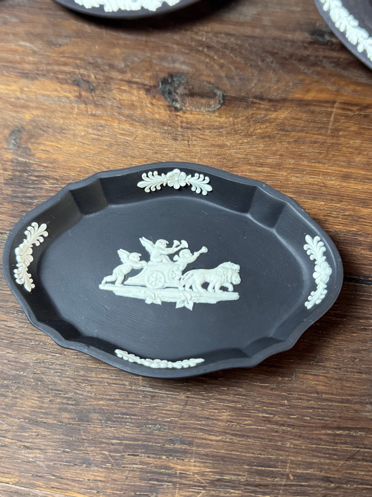 Vintage Wedgwood Jasperware Dish Black White 1973 Classical Scene 4.25”